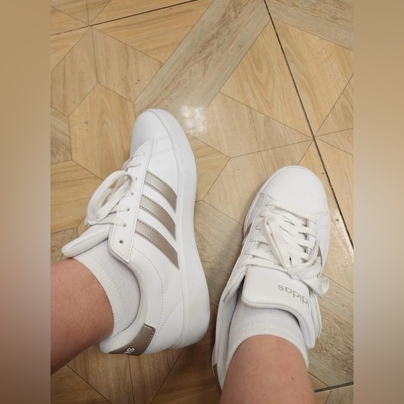 adidas Shoes - Adidas women’s sneakers